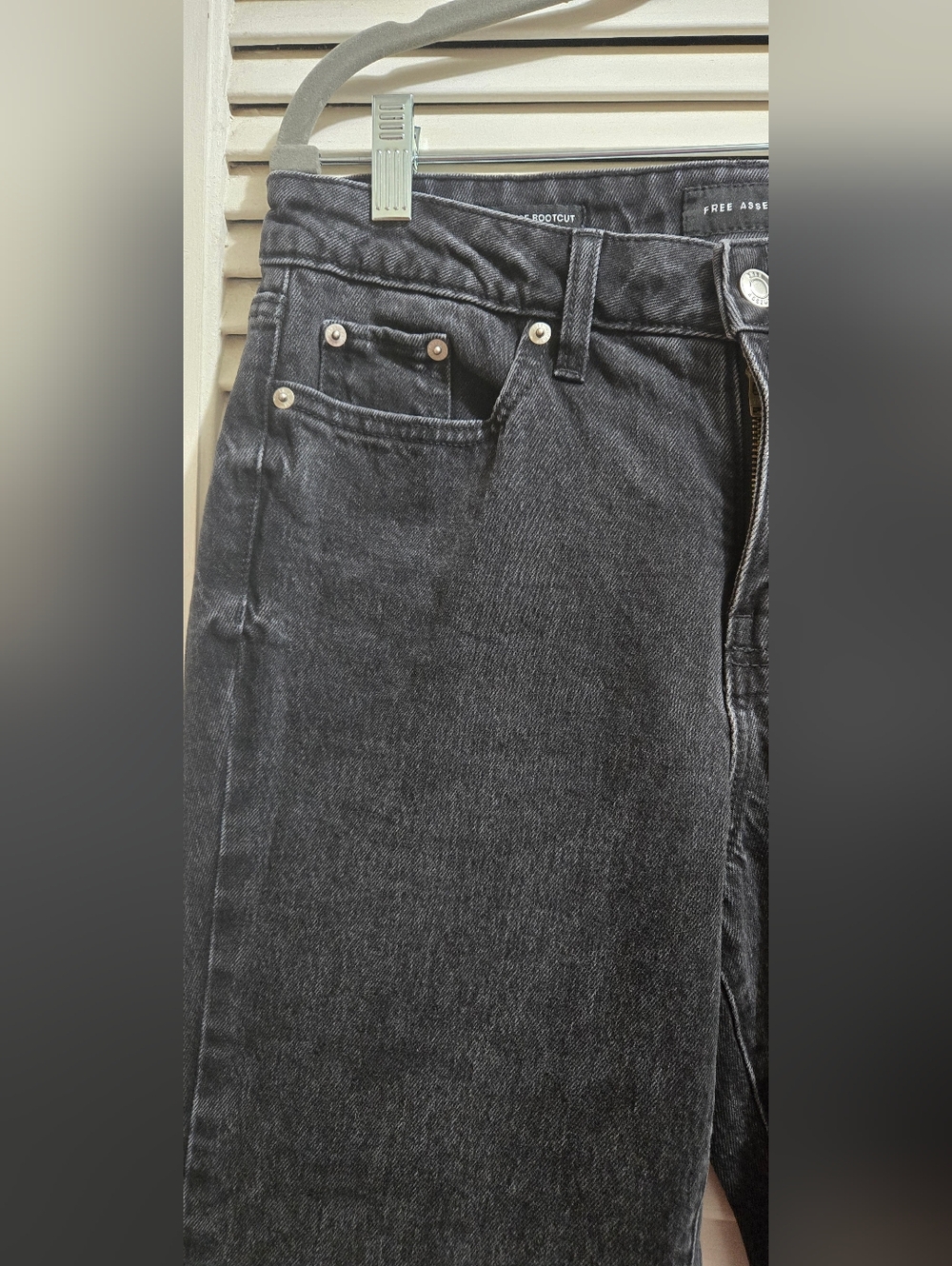 Free Assembly Women's Mid Rise Full Length Bootcut Jeans, 32" Inseam - Picture 7 of 15